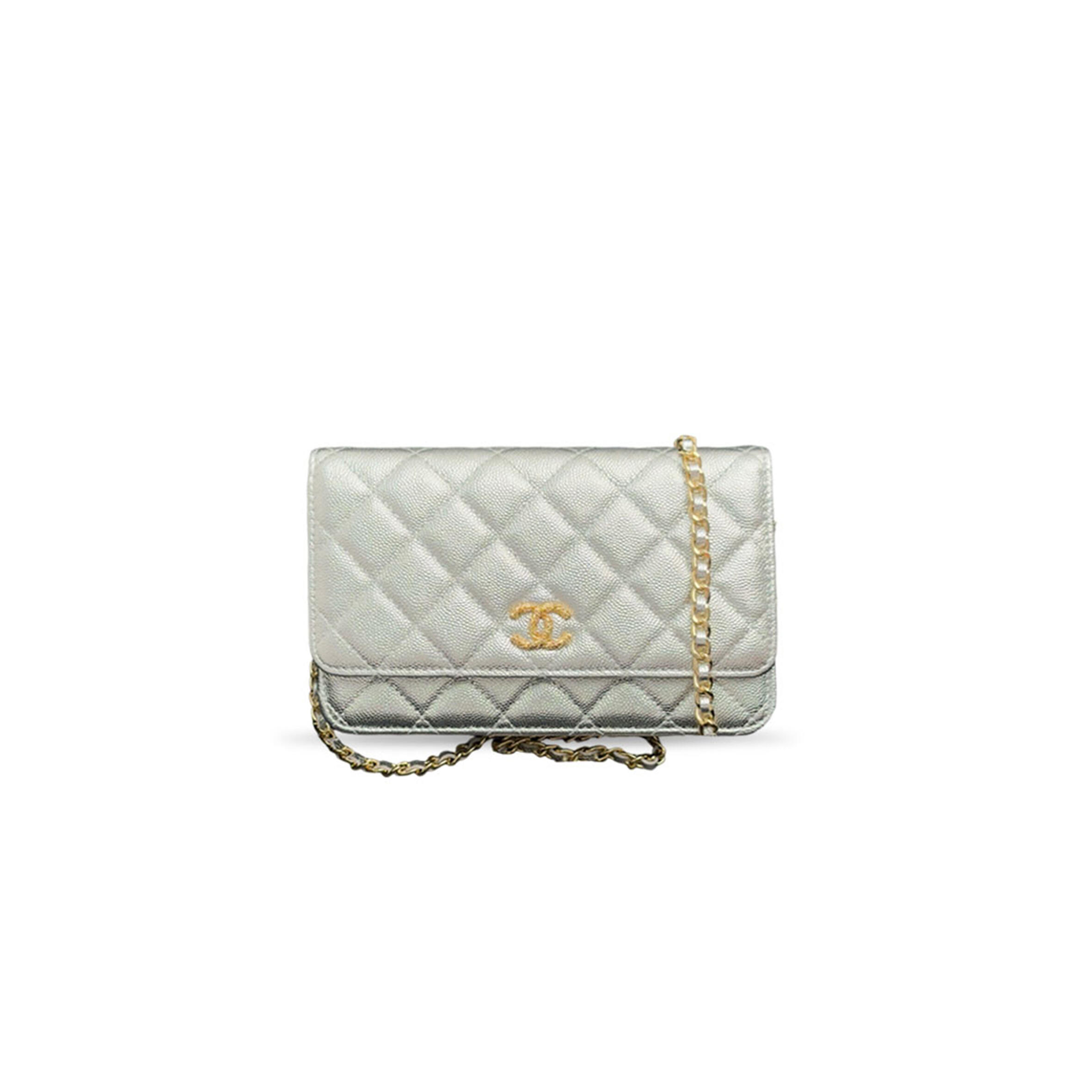 CHANEL WALLET ON CHAIN IN SHINY GRAINED CALFSKIN STRASS AND GOLD TONE METAL (19*12*3cm)